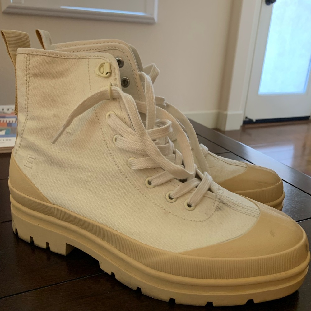 Everlane the Canvas Utility boots size 8